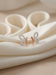 Fluttering Flair Earring Gold.